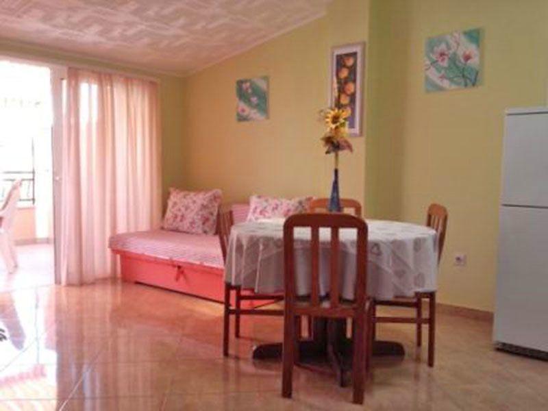 Apartments Elda Ровин Екстериор снимка