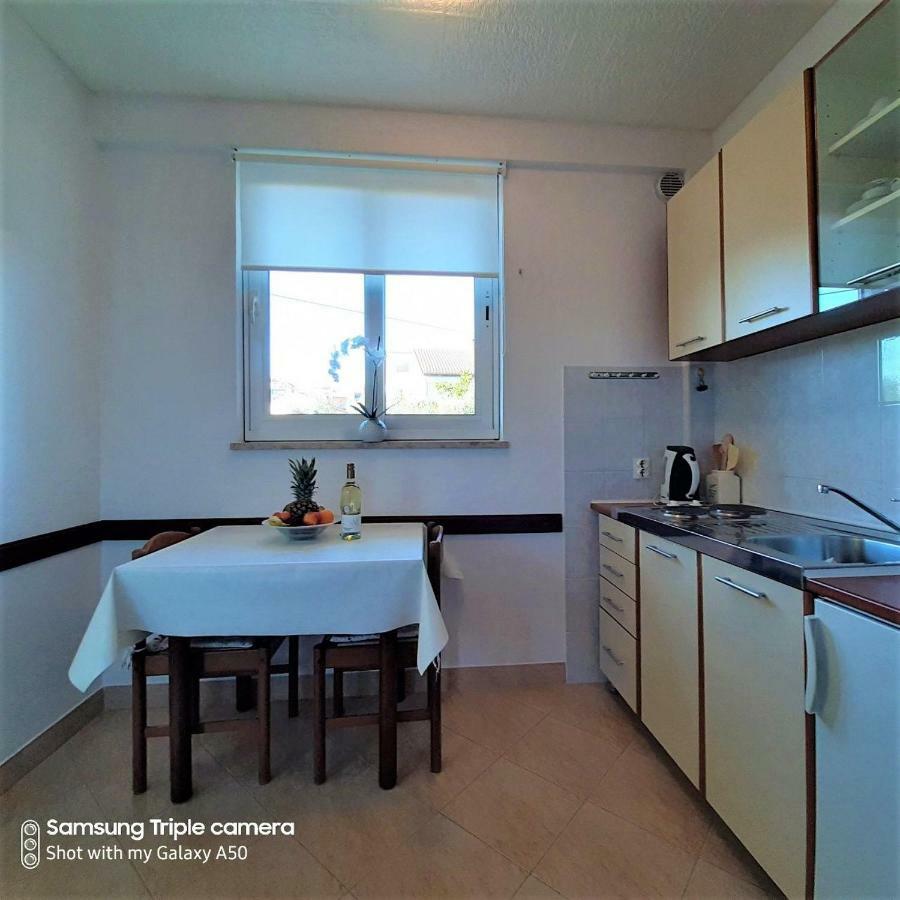 Apartments Elda Ровин Екстериор снимка